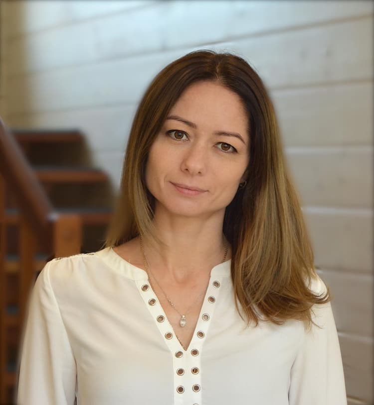 Свиташова Оксана null