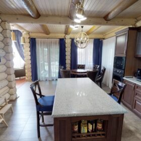 Фото дом из оцилиндрованного бревна по проекту дуб