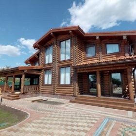 Фото дом из оцилиндрованного бревна по проекту дуб