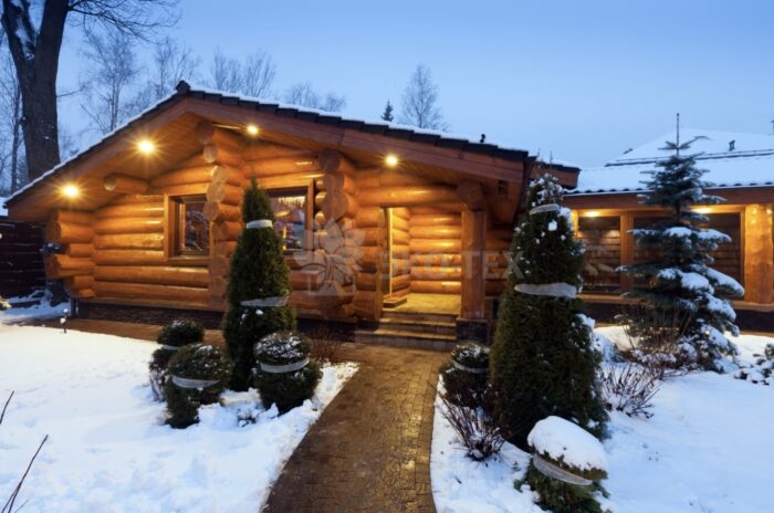 Фото баня с бассейном из рубленных бревен большого диаметра по проекту 