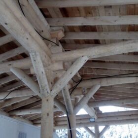 Фото дома и бани из оцилиндрованного бревна