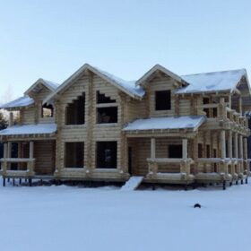 Фото дома и бани из оцилиндрованного бревна