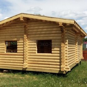 Фото дома и бани из оцилиндрованного бревна