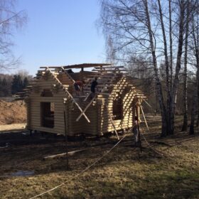 Фото дома и бани из оцилиндрованного бревна