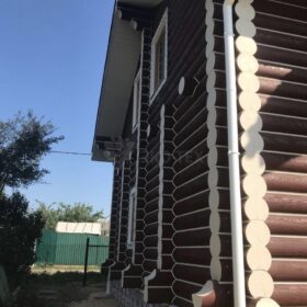 Фото дома и бани из оцилиндрованного бревна