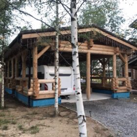 Фото дома и бани из оцилиндрованного бревна