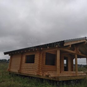 Фото дома и бани из оцилиндрованного бревна