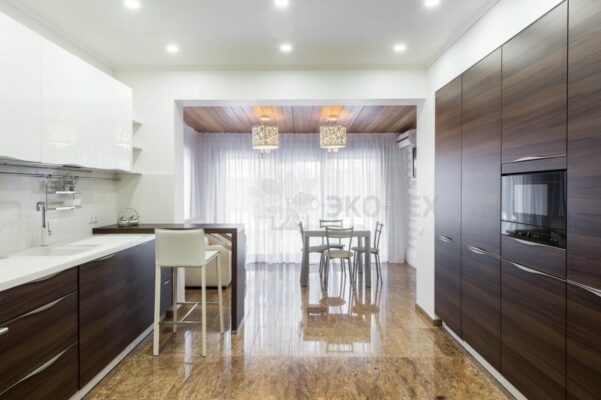 Фото дом из оцилиндрованного бревна