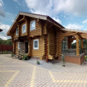 Фото дом из оцилиндрованного бревна по проекту фьорд