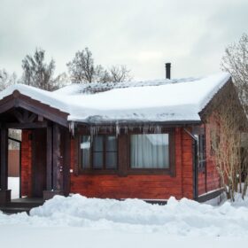 Фото дома из клееного бруса