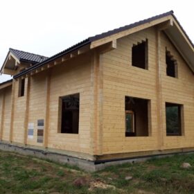 Фото дома из клееного бруса