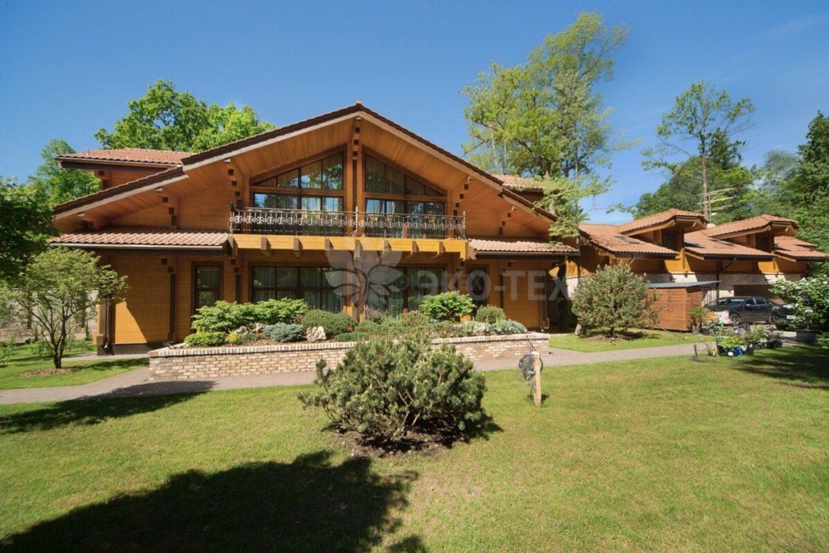 Фото дома из клееного бруса