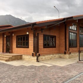 Фото дома из клееного бруса