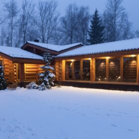 Фото домов из бревна ручной рубки