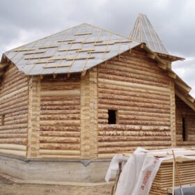 Фото домов из бревна ручной рубки