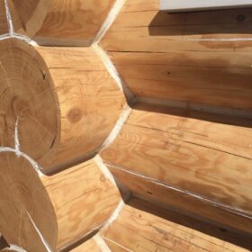 Фото домов из бревна ручной рубки