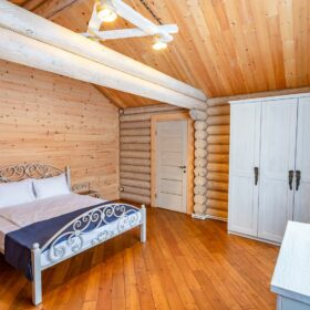 Эко-тех дом,оцилиндрованное бревно, строительство и отделка фото