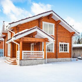 Эко-тех Фото построенный дом из оцилиндрованного бревна по проекту Калифорния