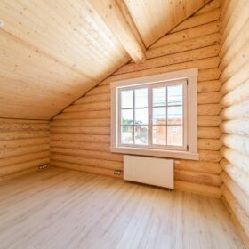 Эко-тех Фото построенный дом из оцилиндрованного бревна по проекту Калифорния