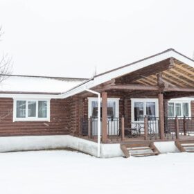 Эко-тех дом оцилиндрованное бревно, строительство и отделка фото