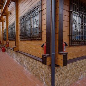 Дом по проекту Рим с гаражом из клееного бруса