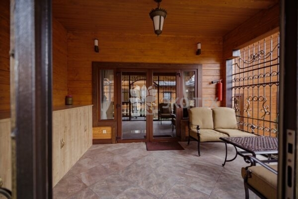 Дом по проекту Рим с гаражом из клееного бруса