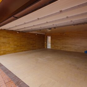 Дом по проекту Рим с гаражом из клееного бруса