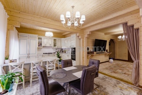 Дом по проекту Рим с гаражом из клееного бруса