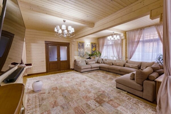 Дом по проекту Рим с гаражом из клееного бруса