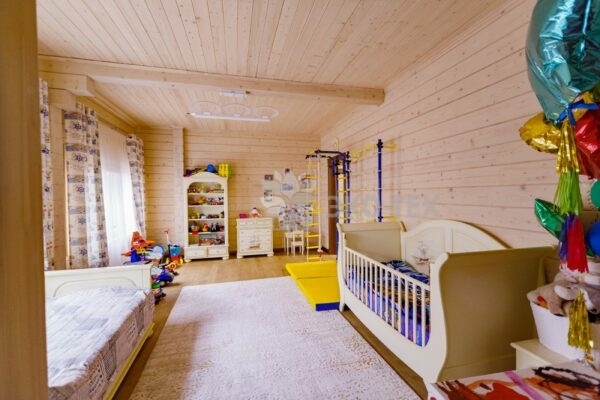 Дом по проекту Рим с гаражом из клееного бруса